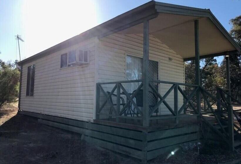 בית מלון כפרי Stawell Caravan Park