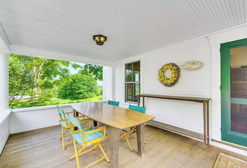 Idyllic Vermont Farmhouse: Mtn Views On 200 Acres!