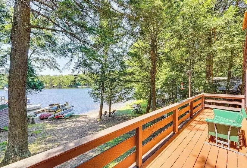 Inlet Lakefront Home: Private Dock & Beach Access!