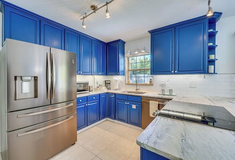 Jacksonville Beach Home W/ Yard, Walk To Shore