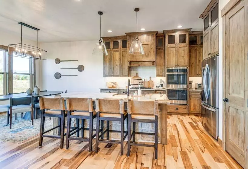 Luxe Tetonia Home W/ Tetons View, Close To Skiing!