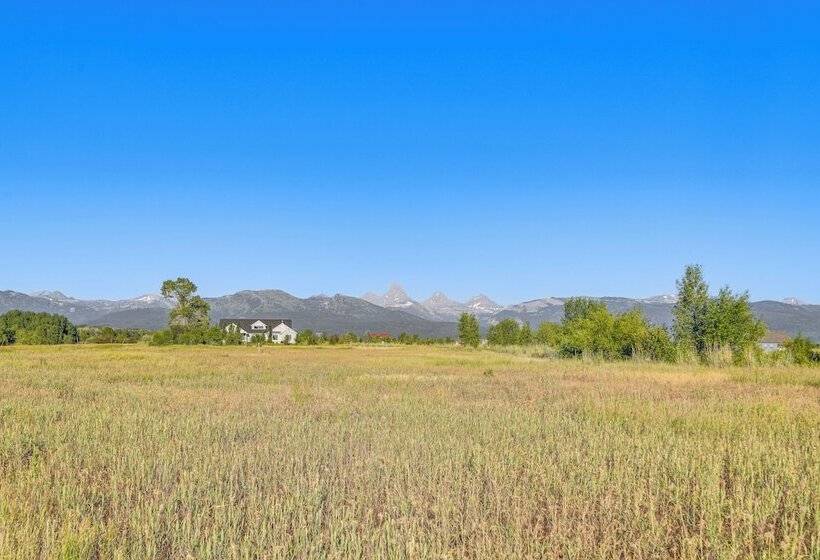 Luxe Tetonia Home W/ Tetons View, Close To Skiing!