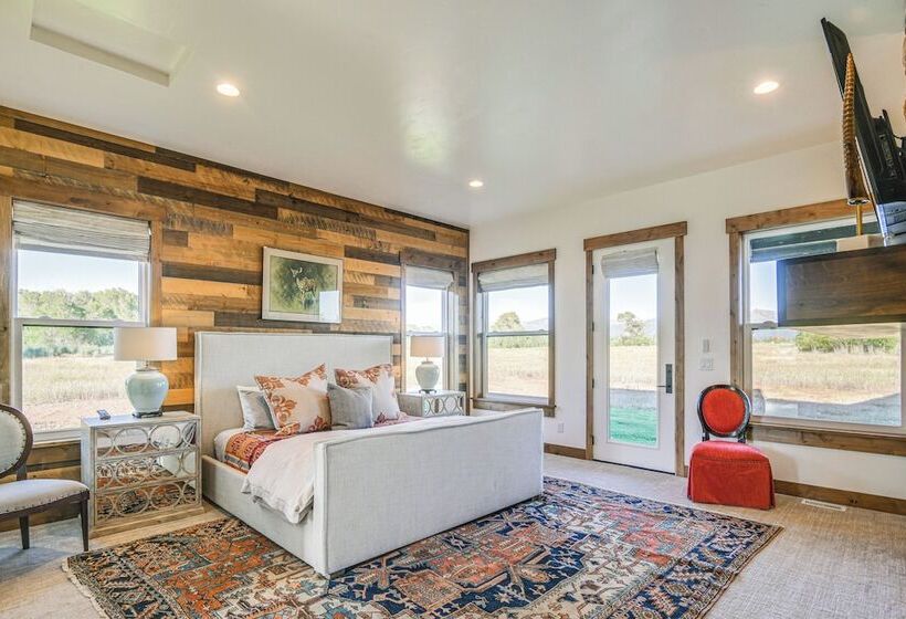 Luxe Tetonia Home W/ Tetons View, Close To Skiing!