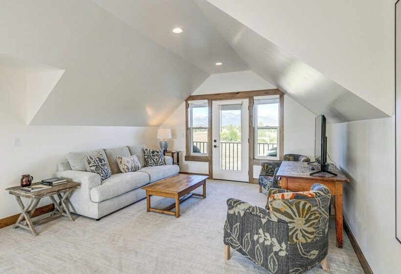 Luxe Tetonia Home W/ Tetons View, Close To Skiing!