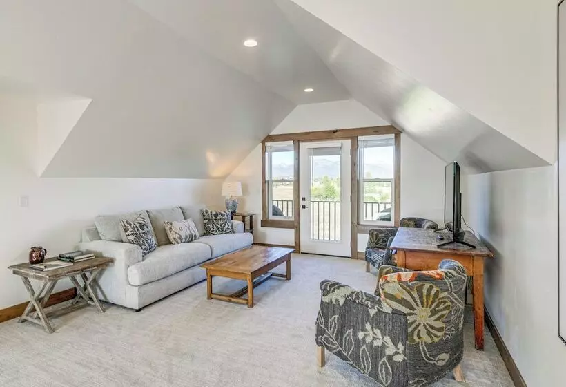 Luxe Tetonia Home W/ Tetons View, Close To Skiing!