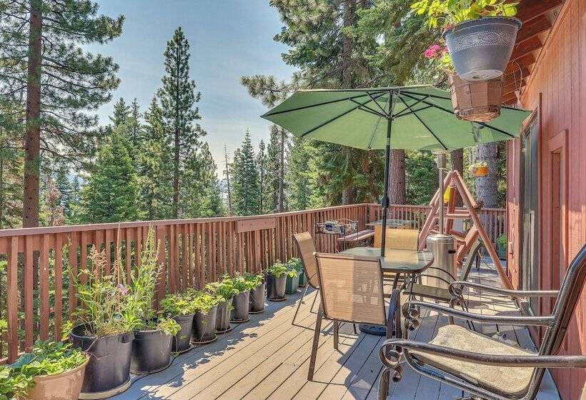 Peaceful Tahoe Vista Home W/ Decks: 1 Mi To Beach