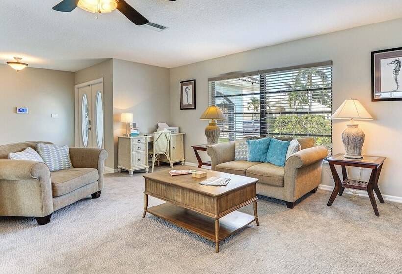 2 Mi To Fishermen S Village: Home W/ Dock!