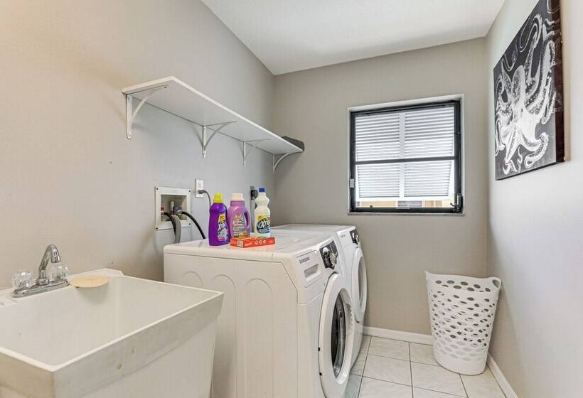 2 Mi To Fishermen S Village: Home W/ Dock!