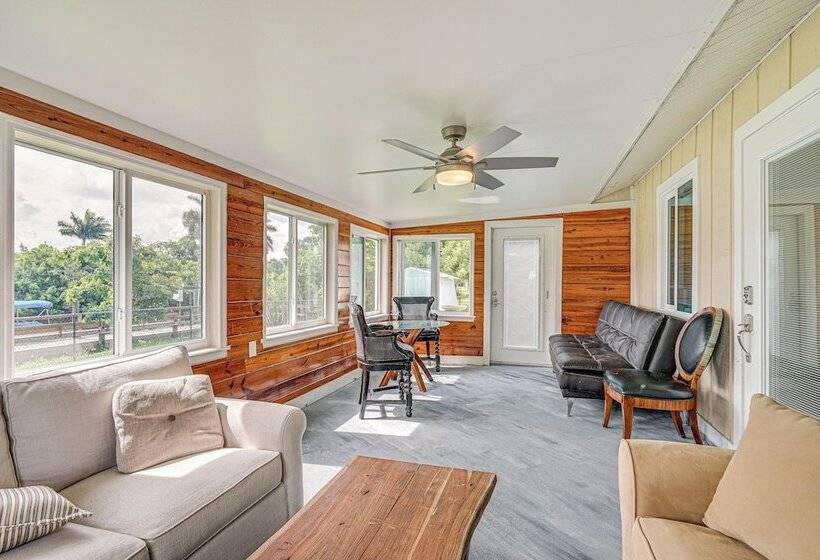 Riverfront Fort Myers Home W/ Boat Dock!