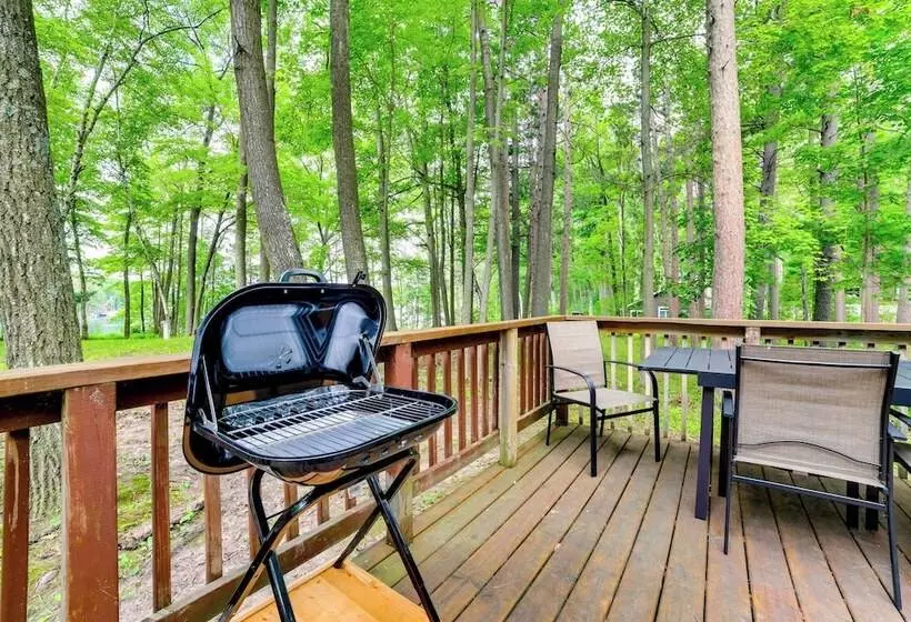 Rustic Michigan Lakeside Cabin W/ Private Dock!