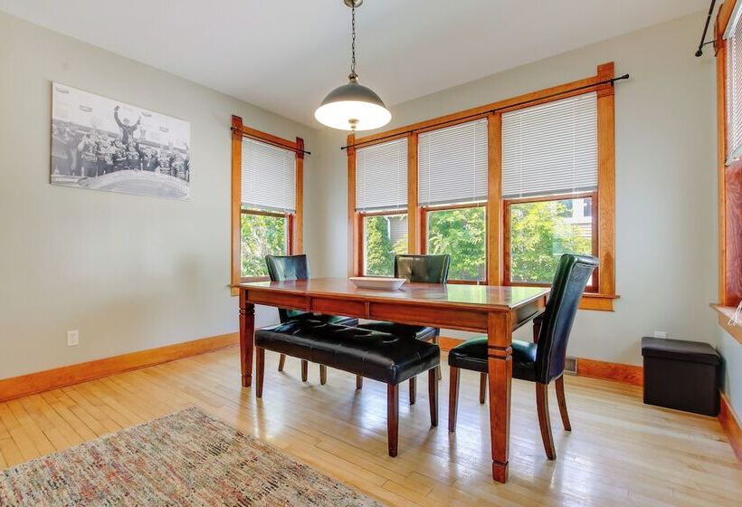 3 Mi To Road America: Spacious Elkhart Lake Home!