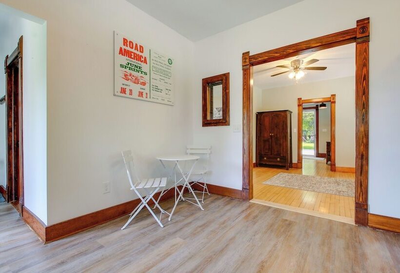 3 Mi To Road America: Spacious Elkhart Lake Home!