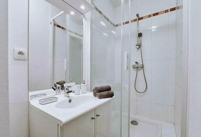 Zenao Appart Hôtel Nevers Quai De Loire