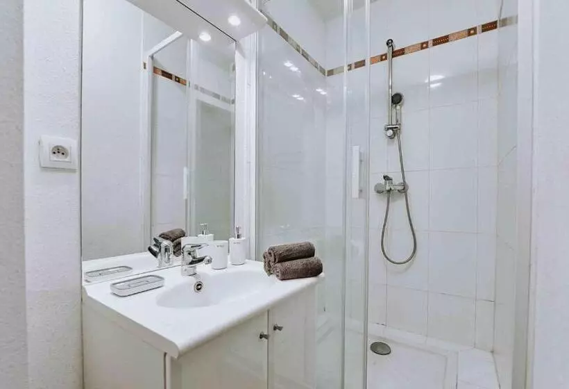 Zenao Appart Hôtel Nevers Quai De Loire