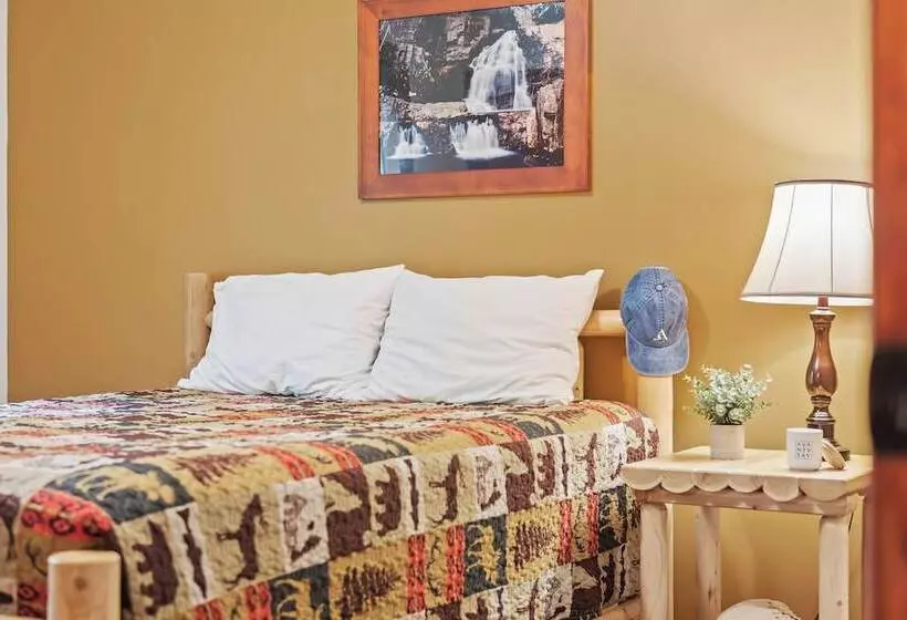 Bear Paw Lodge By Avantstay Hot Tub, Deck, & Fire Pit