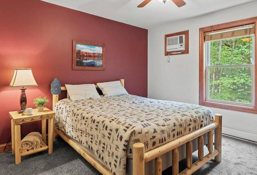 Bear Paw Lodge By Avantstay Hot Tub, Deck, & Fire Pit