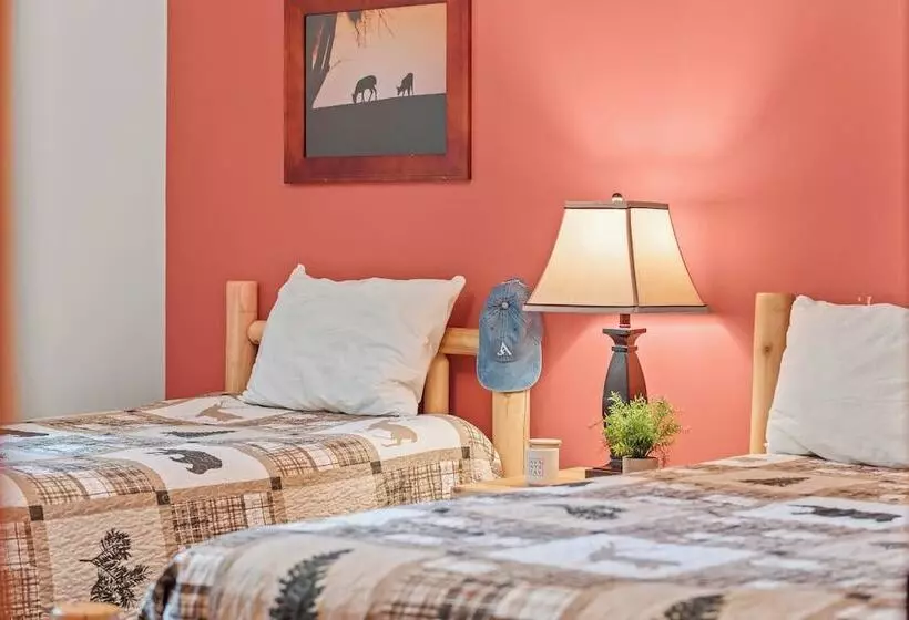 Bear Paw Lodge By Avantstay Hot Tub, Deck, & Fire Pit