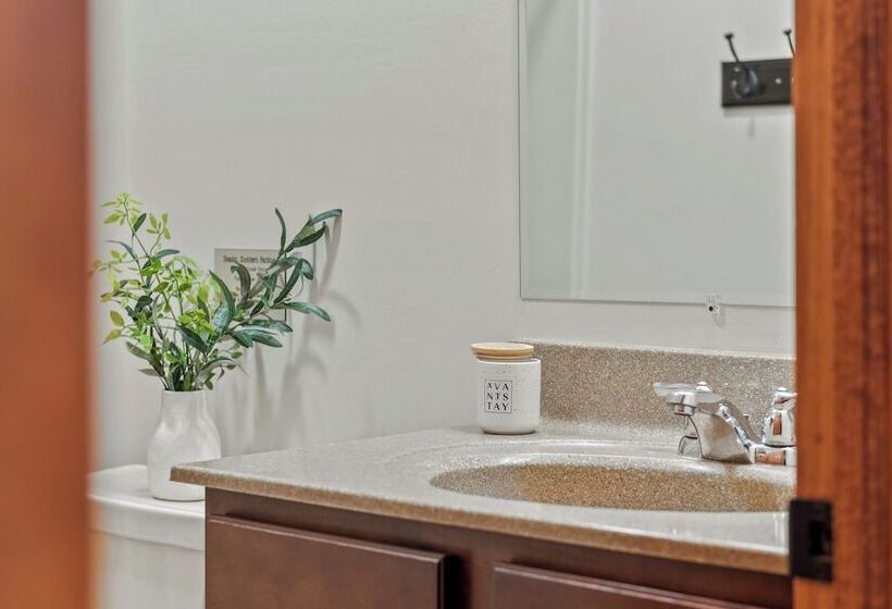 Bear Paw Lodge By Avantstay Hot Tub, Deck, & Fire Pit