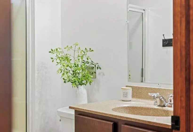 Bear Paw Lodge By Avantstay Hot Tub, Deck, & Fire Pit