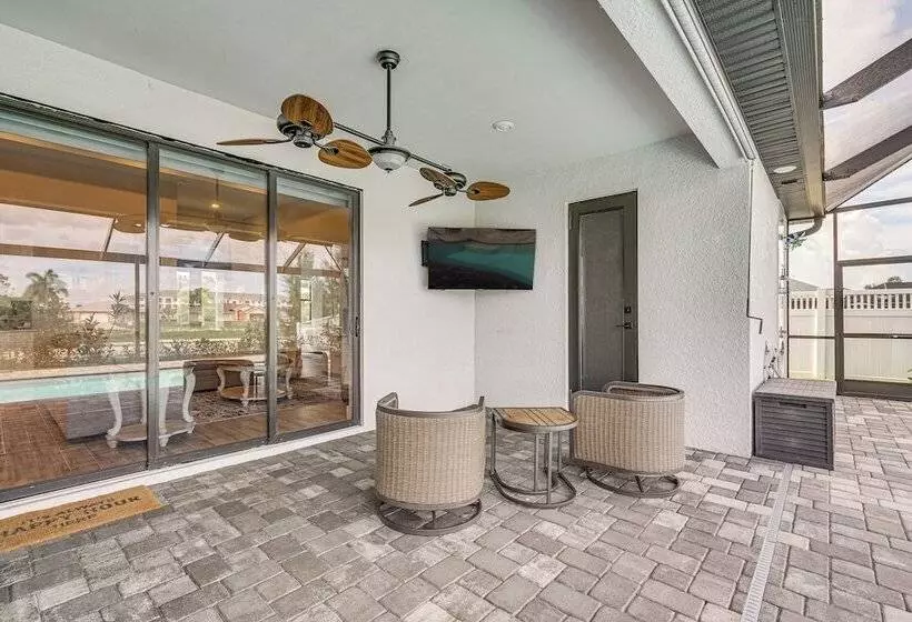 5 Mi To Beach: Family Retreat In Cape Coral