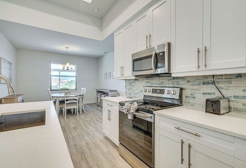 5 Mi To Beach: Family Retreat In Cape Coral