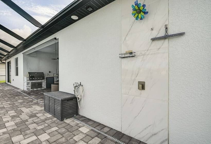 5 Mi To Beach: Family Retreat In Cape Coral