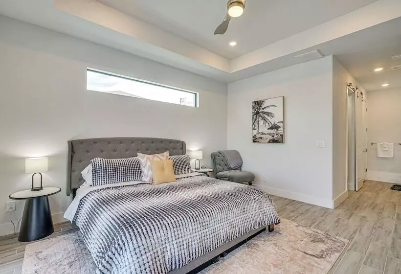 5 Mi To Beach: Family Retreat In Cape Coral