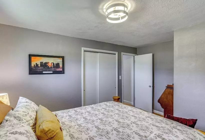 Mtn Views & Fire Pit: Charming Dolores Home