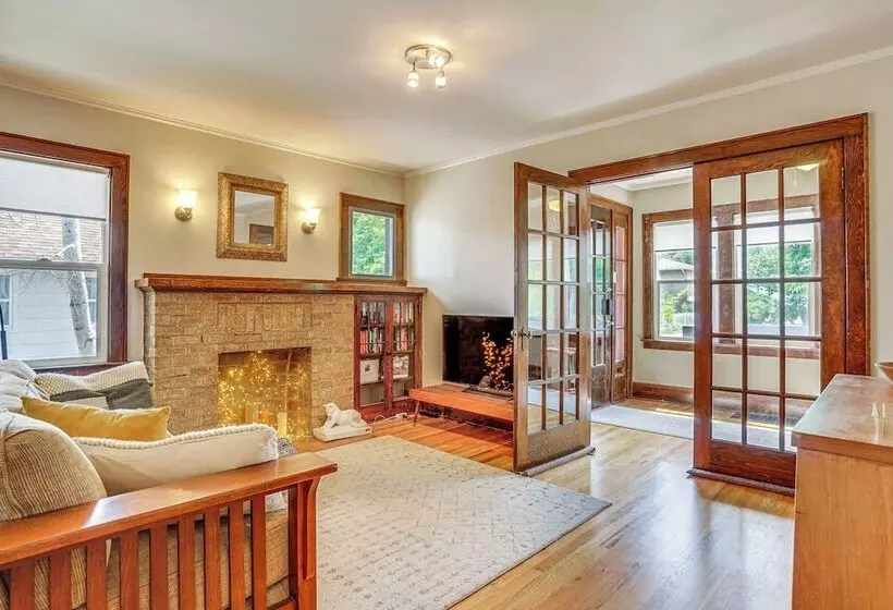 Cozy Cheyenne Home W/ Yard < 1 Mi To Downtown!