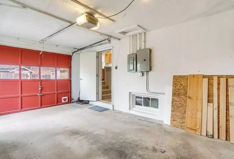 Cozy Cheyenne Home W/ Yard < 1 Mi To Downtown!