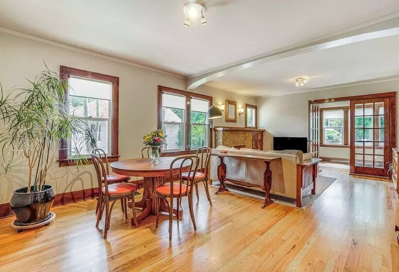 Cozy Cheyenne Home W/ Yard < 1 Mi To Downtown!