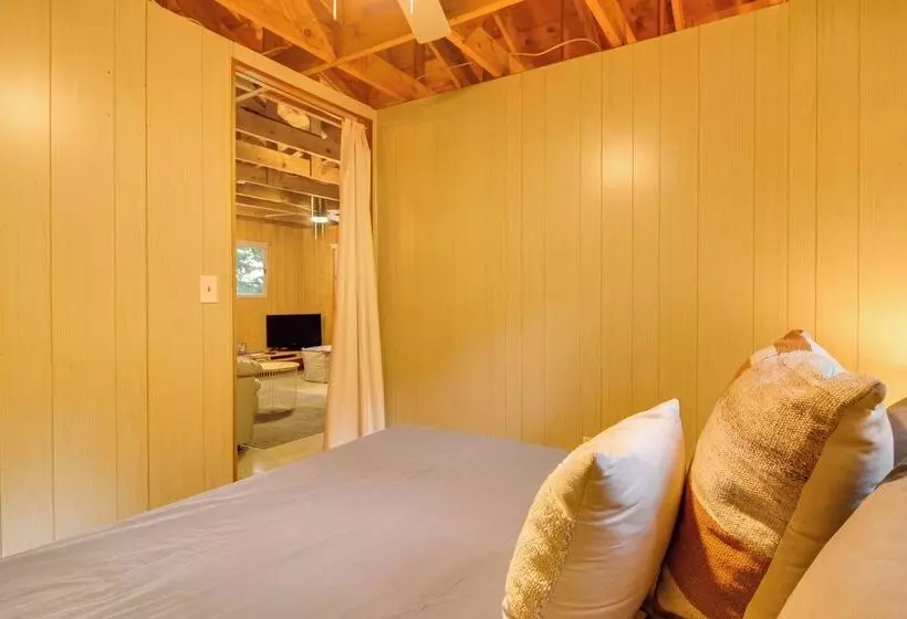 Private Dock On Messalonskee Lake: Cozy Cottage!