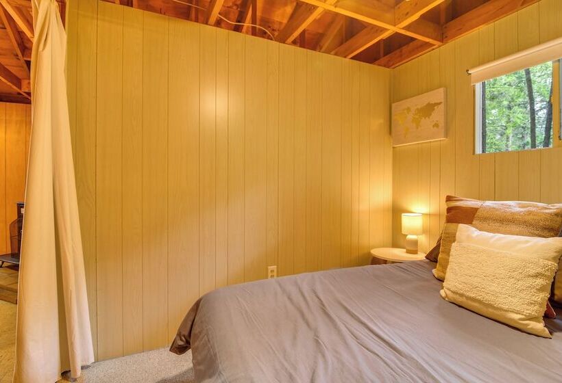 Private Dock On Messalonskee Lake: Cozy Cottage!