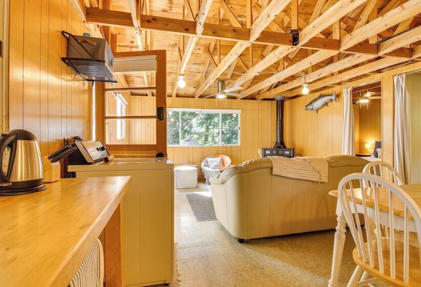 Private Dock On Messalonskee Lake: Cozy Cottage!