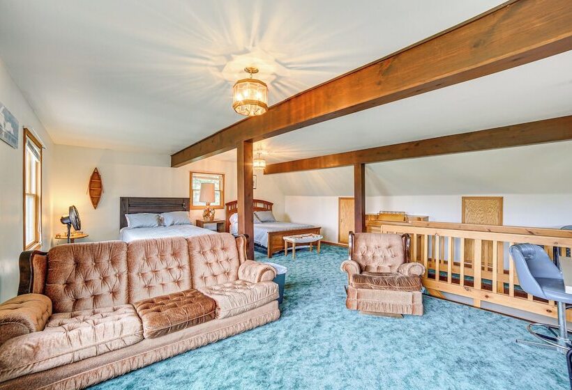 Germfask Home W/ Fire Pit, Grill & Yard Games!