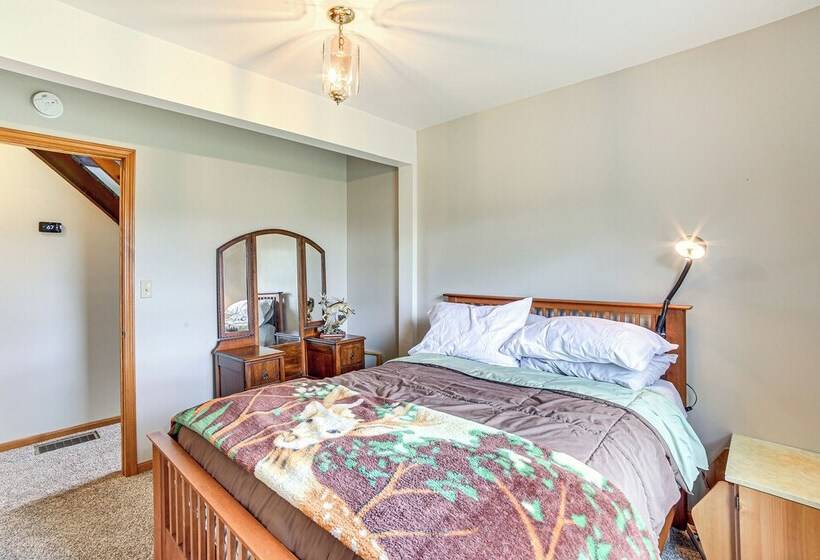 Germfask Home W/ Fire Pit, Grill & Yard Games!