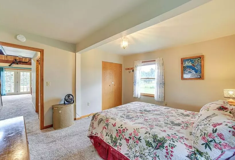 Germfask Home W/ Fire Pit, Grill & Yard Games!