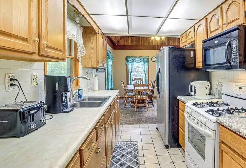 Germfask Home W/ Fire Pit, Grill & Yard Games!