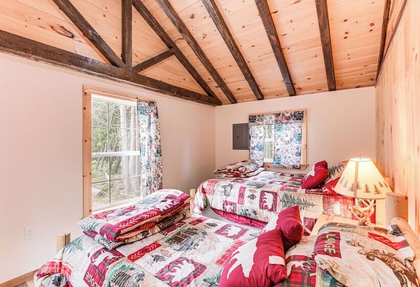 Harrington Cabin W/ Grills   Near Beaches & Hiking