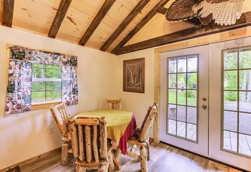 Harrington Cabin W/ Grills   Near Beaches & Hiking