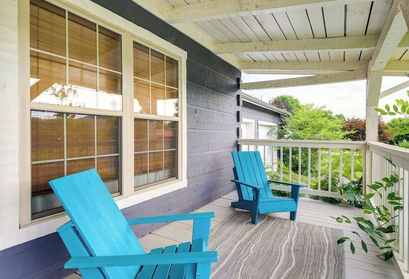 Home W/ Fire Pit, Near The Island In Pigeon Forge!