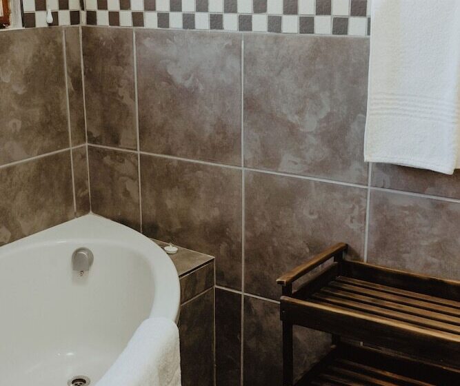 בית מלון כפרי Duiker Game Lodge