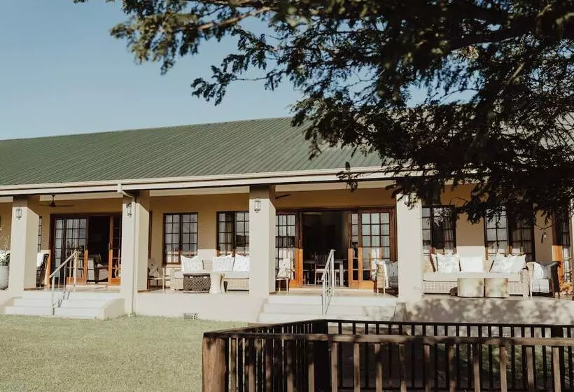 هتل Duiker Game Lodge