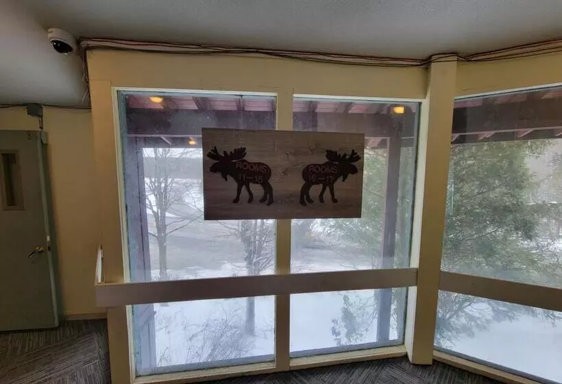 Hotelli Pinnacle Lodge