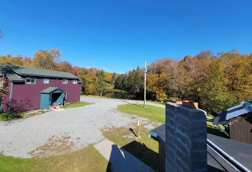 Hotelli Pinnacle Lodge