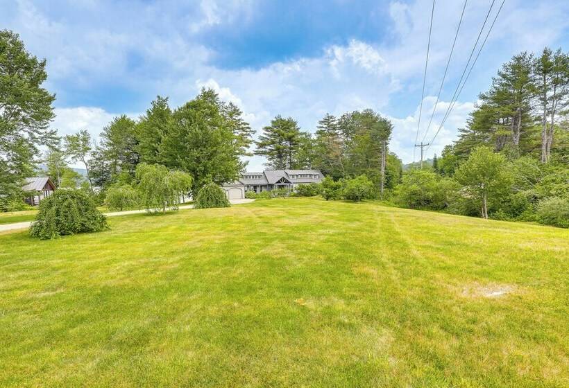 Lakefront New London Retreat W/ Dock & Hot Tub!