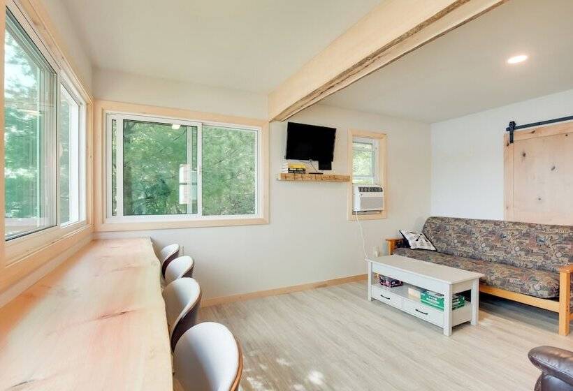 Oneida County Cabin W/ Private Dock & Rowboat!