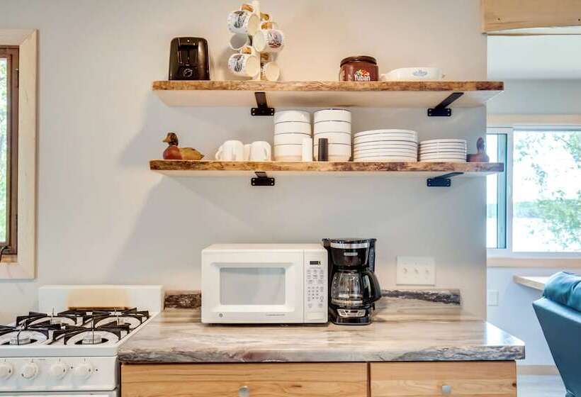 Oneida County Cabin W/ Private Dock & Rowboat!