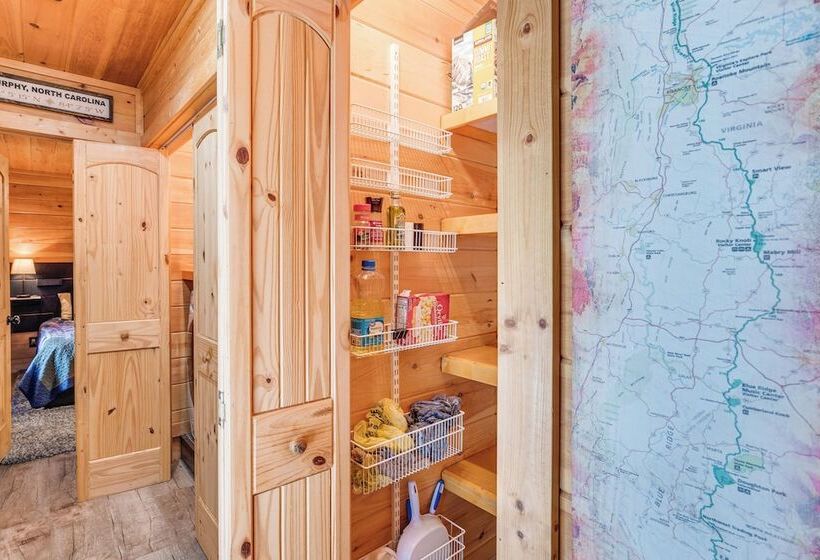 Peaceful Murphy Cabin W/ Fire Pits & Forest Views!