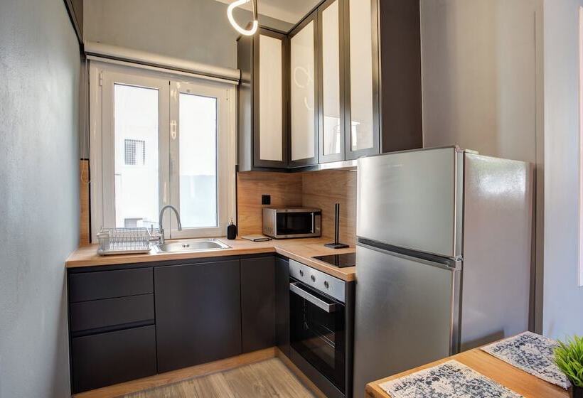 פנסיון Agora Apartments